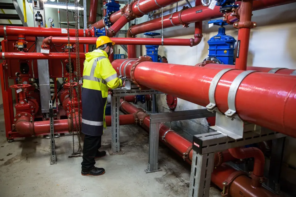 Pressure testing a gas installation in a Lane Cove block